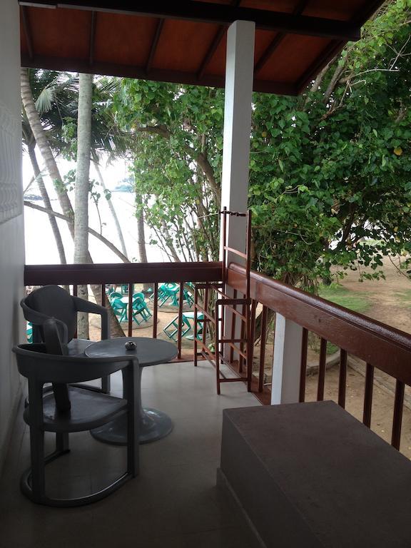 Ypsylon Tourist Resort Beruwala Bagian luar foto