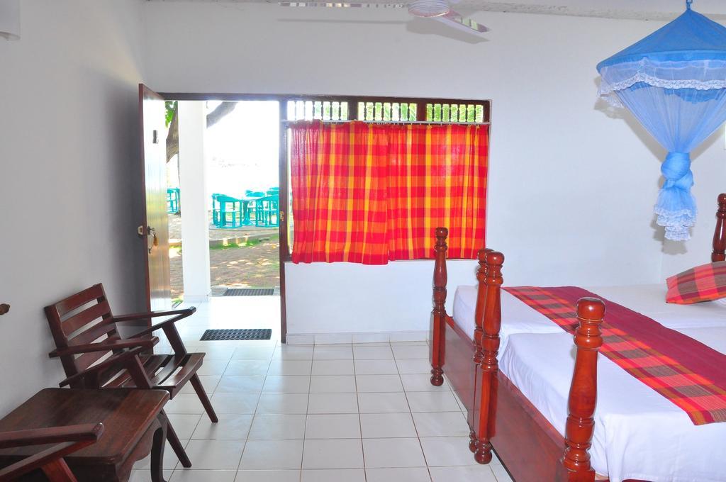 Ypsylon Tourist Resort Beruwala Bagian luar foto