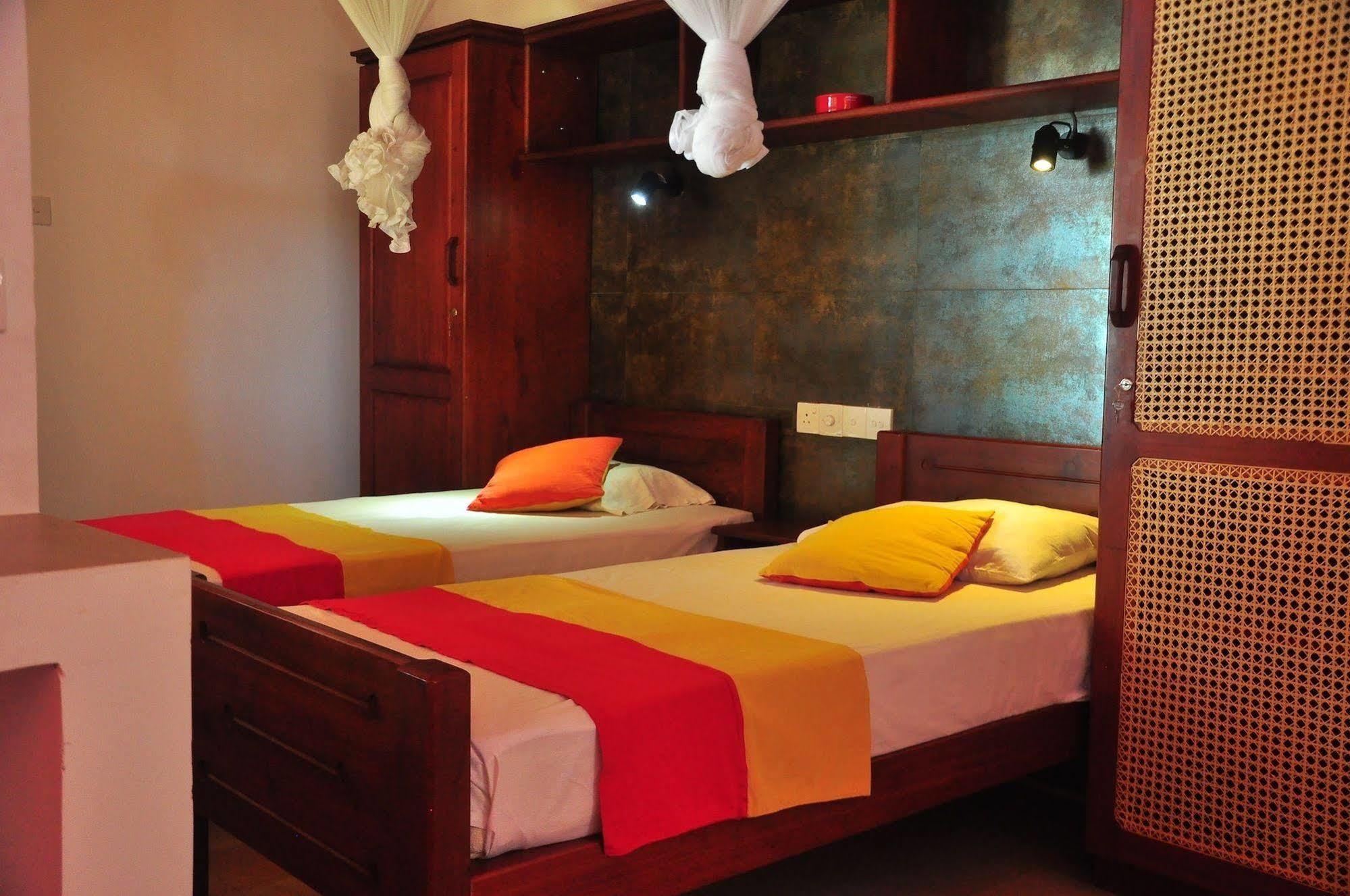 Ypsylon Tourist Resort Beruwala Bagian luar foto